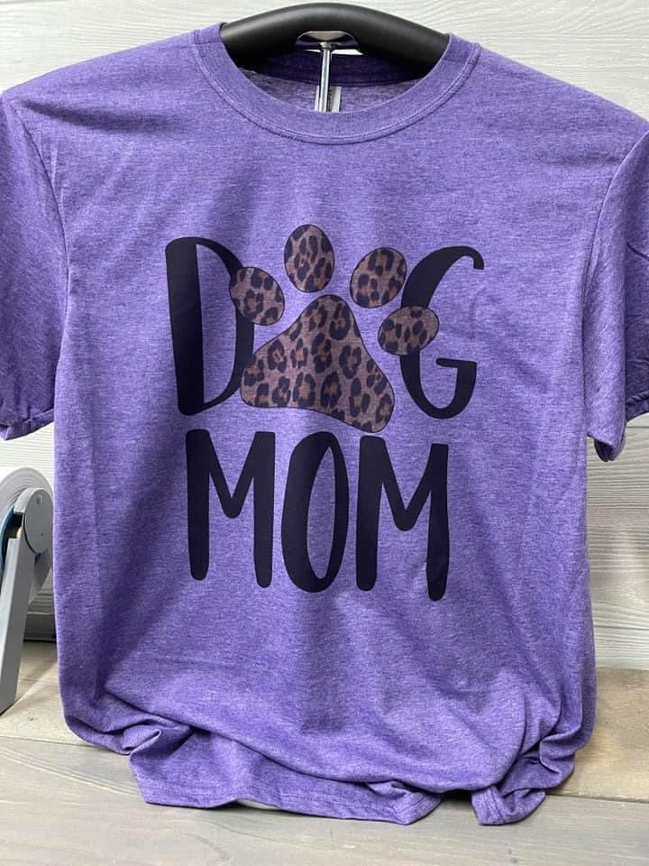 Dog Mom Tee